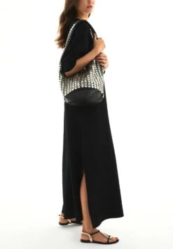 Kazar Stroppesandaler Gull / Svart 15 Kazar Stroppesandaler Gull / Svart -Birkenstock butikk 067795e6ecc64fafc32ba597d836bf34