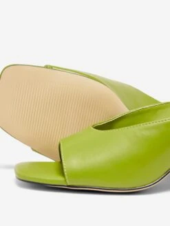 ONLY Pantoletter 'AIKO' Kiwi 7 ONLY Pantoletter 'AIKO' Kiwi -Birkenstock butikk 38e23301f6b0a2fbe0c5a2ad605740fd