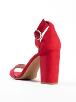 Celena Sandaler 'Claudia' Rød -Birkenstock butikk 3e67b82e6d55ad0b237f62701dd537dc