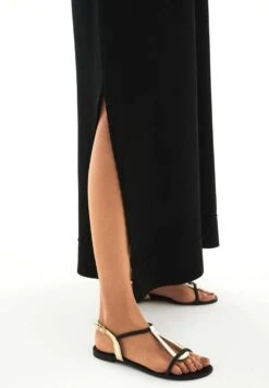 Kazar Stroppesandaler Gull / Svart 14 Kazar Stroppesandaler Gull / Svart -Birkenstock butikk 546bffbd667c3a4c7263386a8790f658