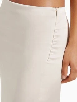 Bershka Skjørt Beige -Birkenstock butikk 56f796d7c916ccdd284d3f4dabd21e15