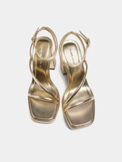 PULL & BEAR Pull&Bear Sandaler Gull -Birkenstock butikk 595a2012d9d1ecac02cd14f0e3e0901d