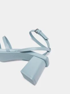 PULL & BEAR Pull&Bear Sandaler Røkblå -Birkenstock butikk 64aaa9b09254bb67058dff1cab6b6939