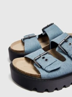 PULL & BEAR Pull&Bear Pantoletter Blå 10 PULL & BEAR Pull&Bear Pantoletter Blå -Birkenstock butikk 69a8adb7660dc7a706ace3cbf1296045