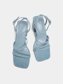 PULL & BEAR Pull&Bear Stroppesandaler Røkblå 9 PULL & BEAR Pull&Bear Stroppesandaler Røkblå -Birkenstock butikk 6bcfb924ab0804da5df3f55f07883dd7