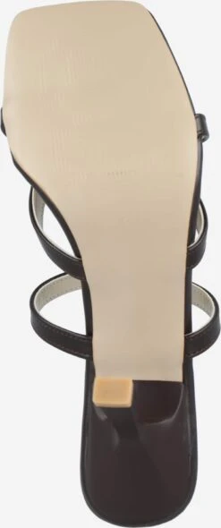 Trendyol Flip-Flops Sjokolade -Birkenstock butikk 6df1f25505ef36acd54a0ee8f800f2ab