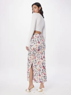 VILA Skjørt 'KAMI' Kremfarget -Birkenstock butikk 805d67368aeafb14683447f0e34c91d6