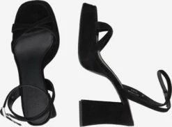 HUGO Stroppesandaler 'Vicky' Svart 4 HUGO Stroppesandaler 'Vicky' Svart -Birkenstock butikk 87fc4f85934624f1849b4ae853d3270e