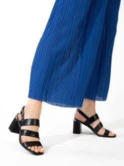 Celena Stroppesandaler 'Charis' Svart -Birkenstock butikk 9f0e3ac90c47a9ed5c71460d6019229f