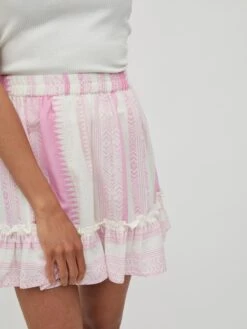 VILA Skjørt 'TILLIE' Rosa / Hvit -Birkenstock butikk b5e2b8783a4218fe4eeae5b98d8d04de