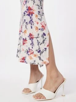 VILA Skjørt 'KAMI' Kremfarget -Birkenstock butikk c6b774fa236b0bbdb1e48afcc794bd9b