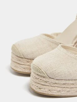 PULL & BEAR Pull&Bear Sandaler Beige 10 PULL & BEAR Pull&Bear Sandaler Beige -Birkenstock butikk cddaf78c63708676de31be4d43a0ca34