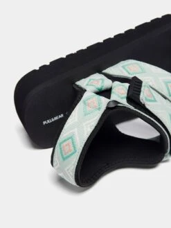 PULL & BEAR Pull&Bear Sandaler Lyseblå 8 PULL & BEAR Pull&Bear Sandaler Lyseblå -Birkenstock butikk e77e29eed2b8f222dfbb8aae9cb09d58